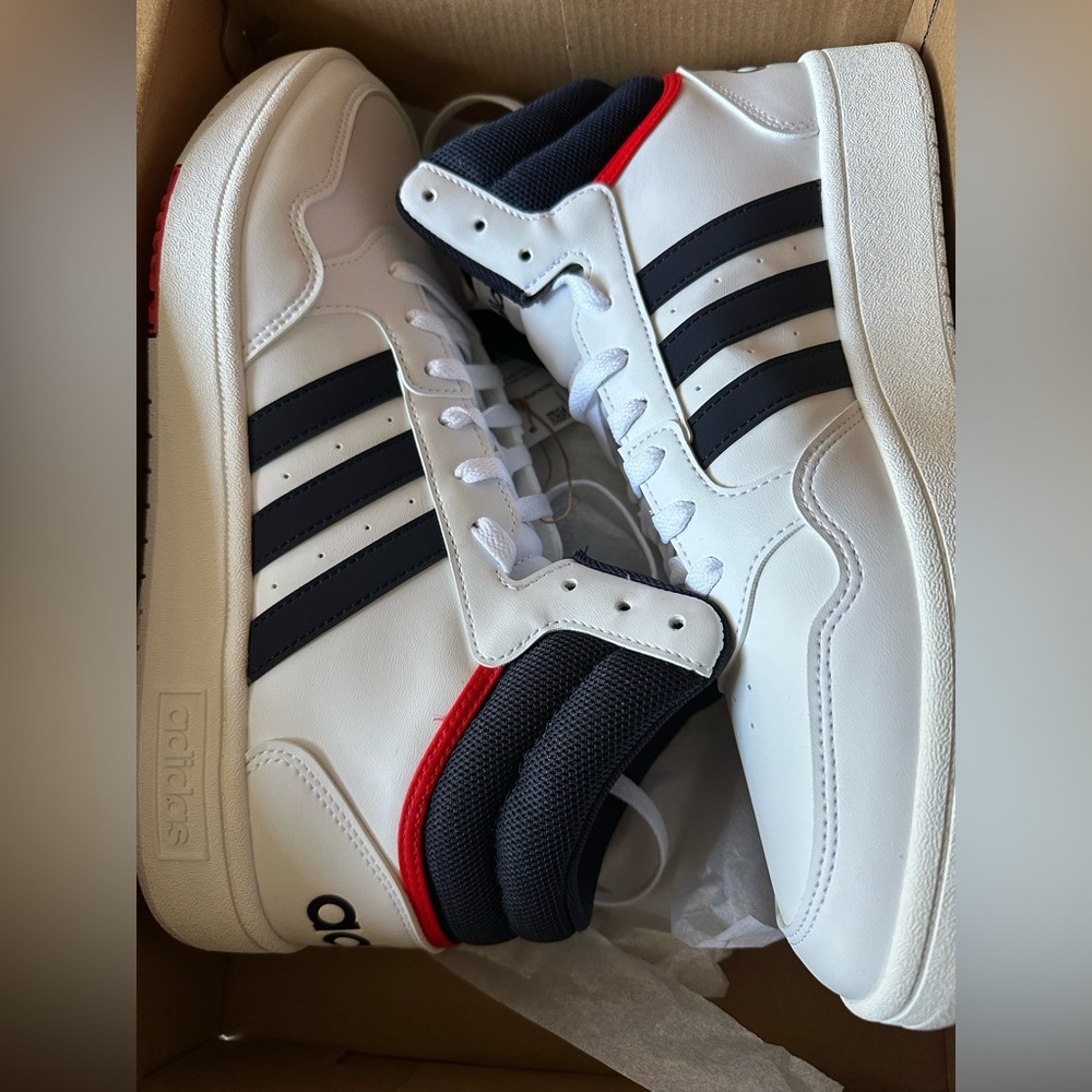 New Men’s Adidas Hoops 3.0 MID High Top Sneakers.  Size: 11